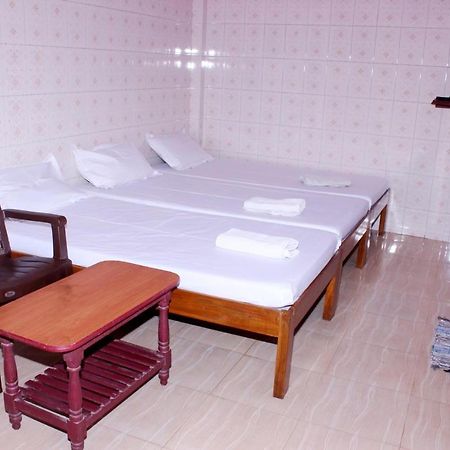 Merit Guest House Madrás Habitación foto